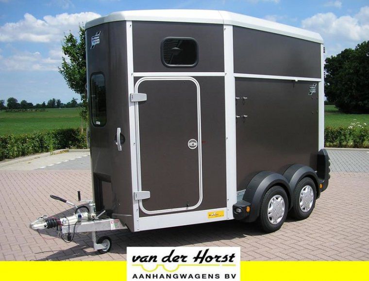 Van-der-Horst-Ifor-Williams-paardentrailers